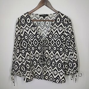 Marc New York Top Womens‎ Medium Black White Linen Geometric Bohemian Tie Front